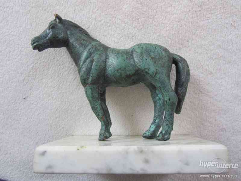 Soška koně - foto 1
