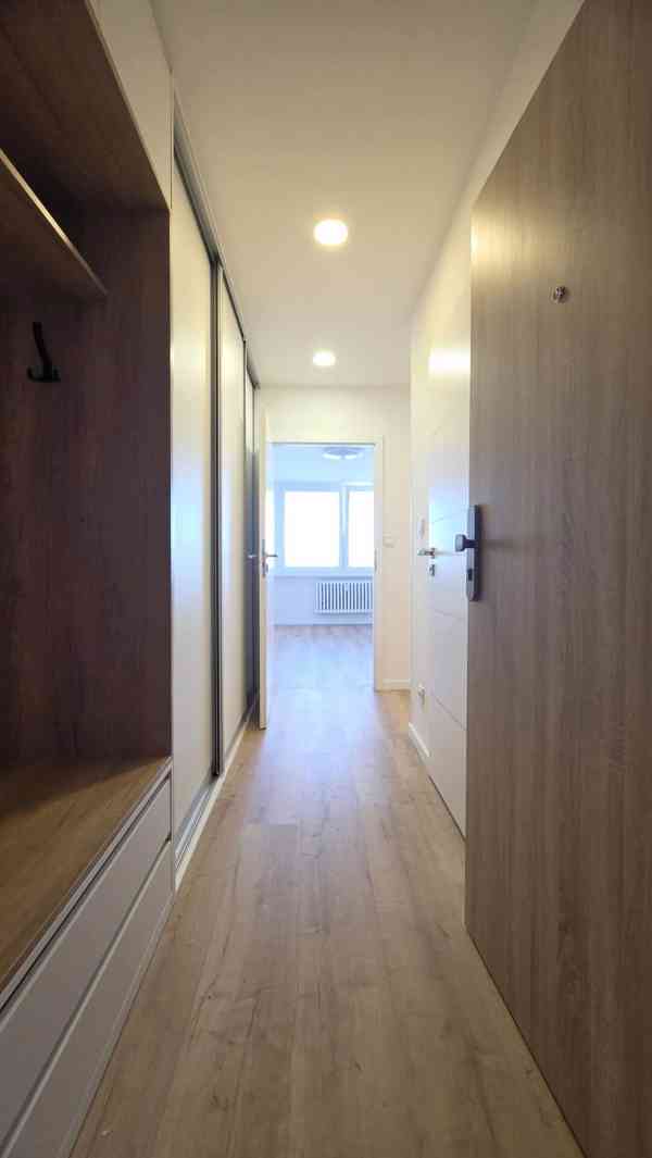 Byt 2+kk s lodžií po kompletní rekonstrukci, celkem 54 m² - foto 30