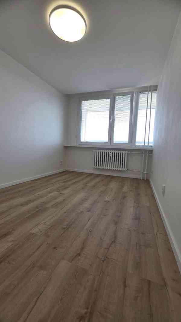 Byt 2+kk s lodžií po kompletní rekonstrukci, celkem 54 m² - foto 17