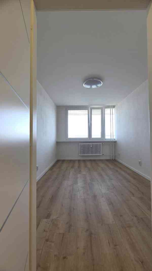 Byt 2+kk s lodžií po kompletní rekonstrukci, celkem 54 m² - foto 15