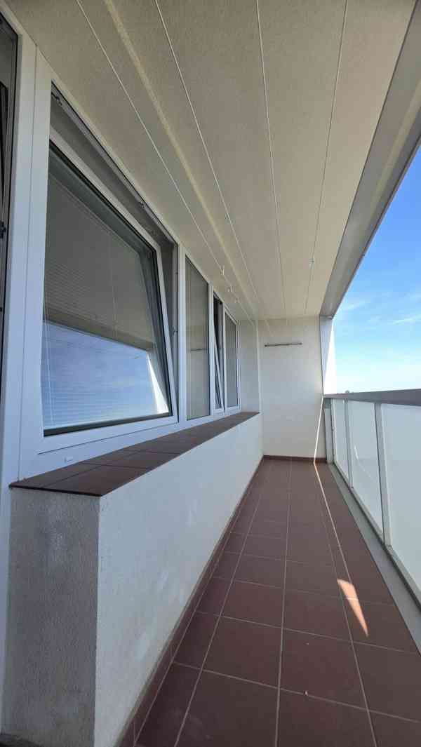 Byt 2+kk s lodžií po kompletní rekonstrukci, celkem 54 m² - foto 32