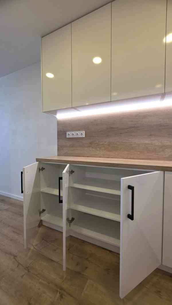 Byt 2+kk s lodžií po kompletní rekonstrukci, celkem 54 m² - foto 10