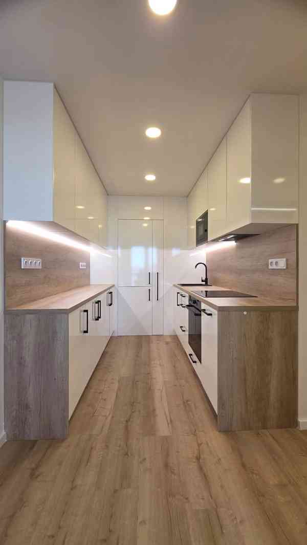 Byt 2+kk s lodžií po kompletní rekonstrukci, celkem 54 m²