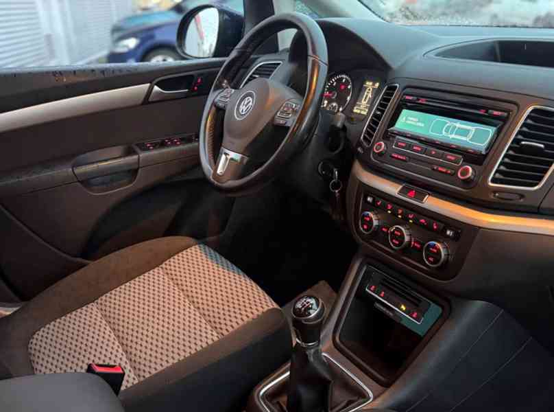 Volkswagen Sharan 2.0TDI Trendline 103kw - foto 12