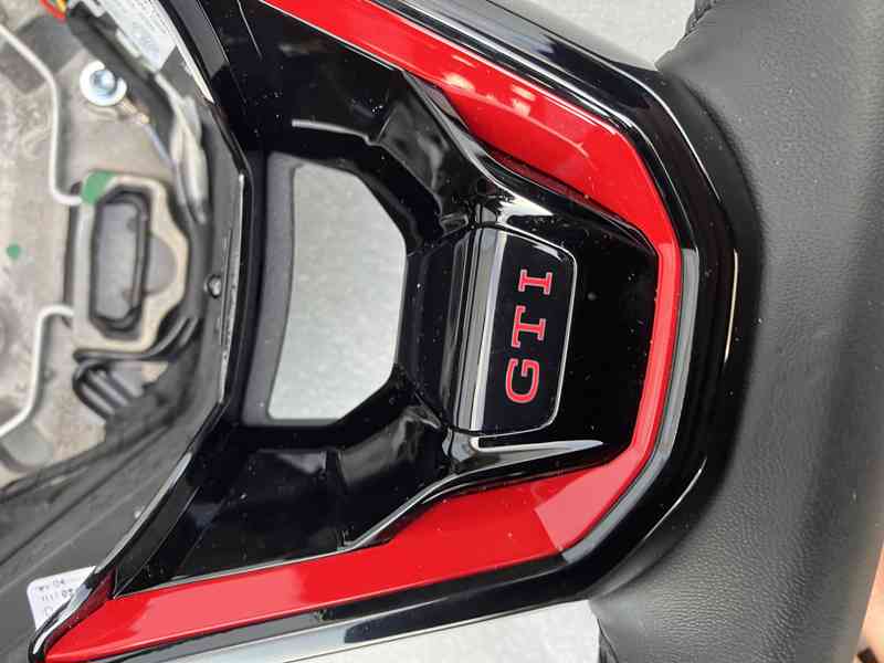 volant kůže DOTYK MULTI s řazením VW GOLF VIII GTI - foto 2