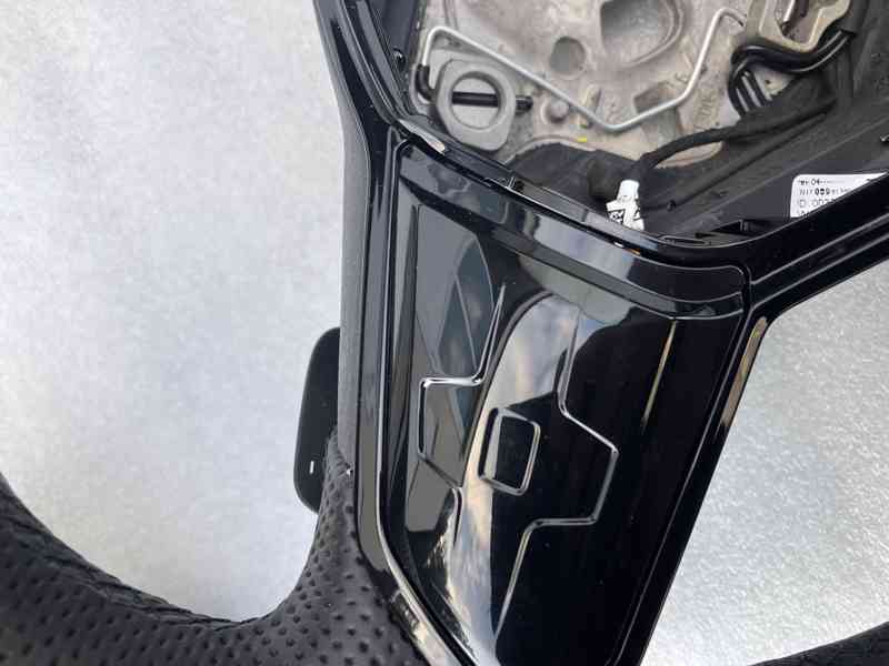 volant kůže DOTYK MULTI s řazením VW GOLF VIII GTI - foto 4