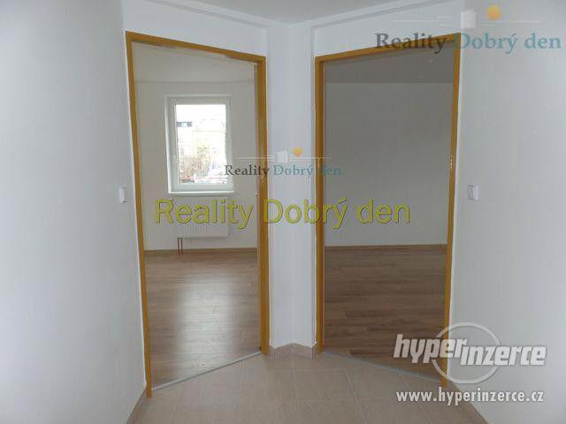 Pronájem 2+1 s balkonem, Nákladní, Opava - foto 22