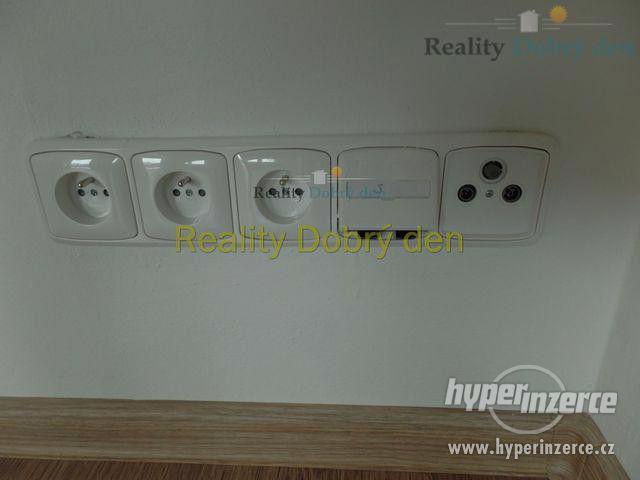 Pronájem 2+1 s balkonem, Nákladní, Opava - foto 24