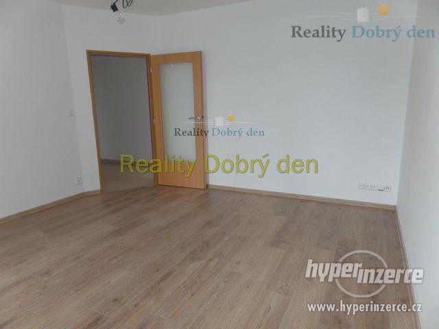 Pronájem 2+1 s balkonem, Nákladní, Opava - foto 25