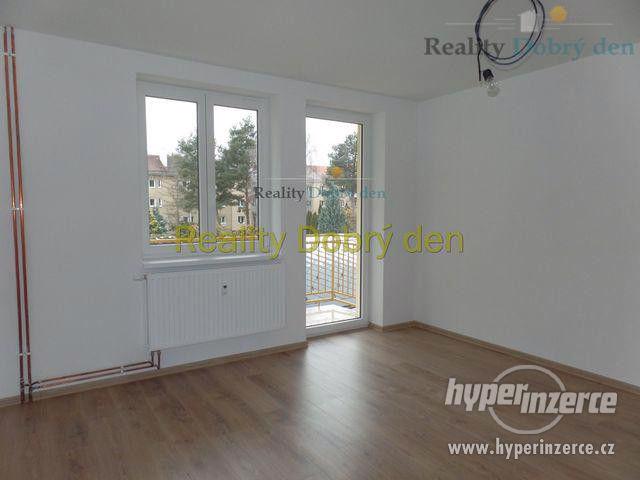 Pronájem 2+1 s balkonem, Nákladní, Opava - foto 26
