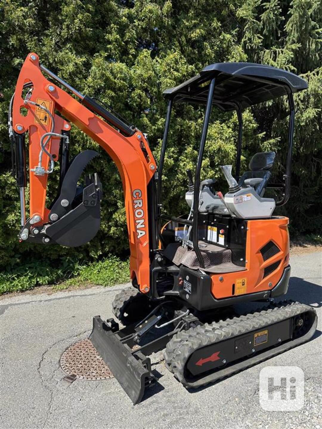 Bagr CRONA CR18 s motorem KUBOTA, mimoosý, RP - foto 1