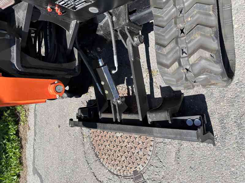 Bagr CRONA CR18 s motorem KUBOTA, mimoosý, RP - foto 5