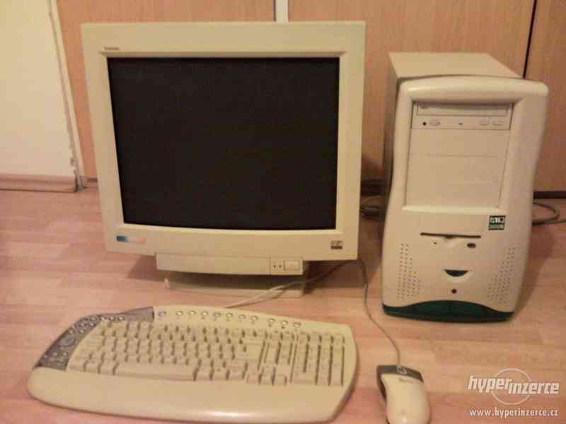 Prodám PC 1,4 GHz s monitorem 21" - foto 1