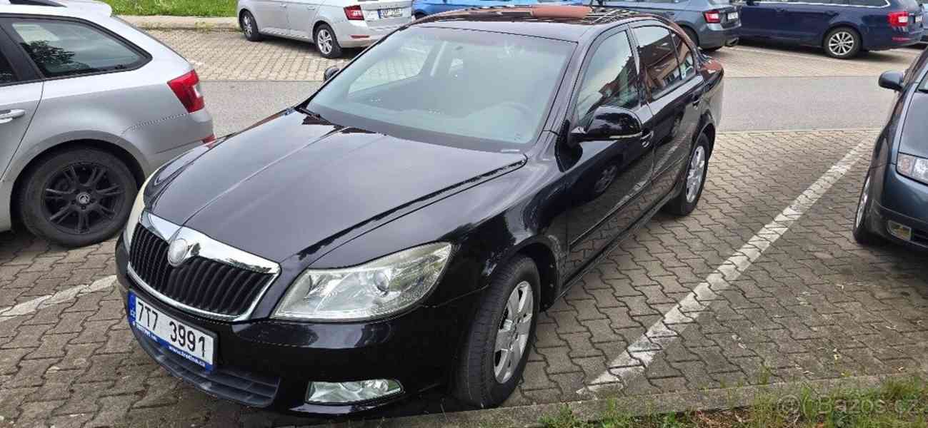 Škoda Octavia 1,6 - foto 1