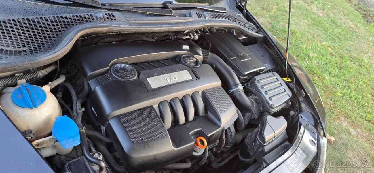 Škoda Octavia 1,6 - foto 9