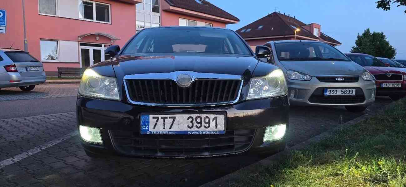Škoda Octavia 1,6 - foto 3