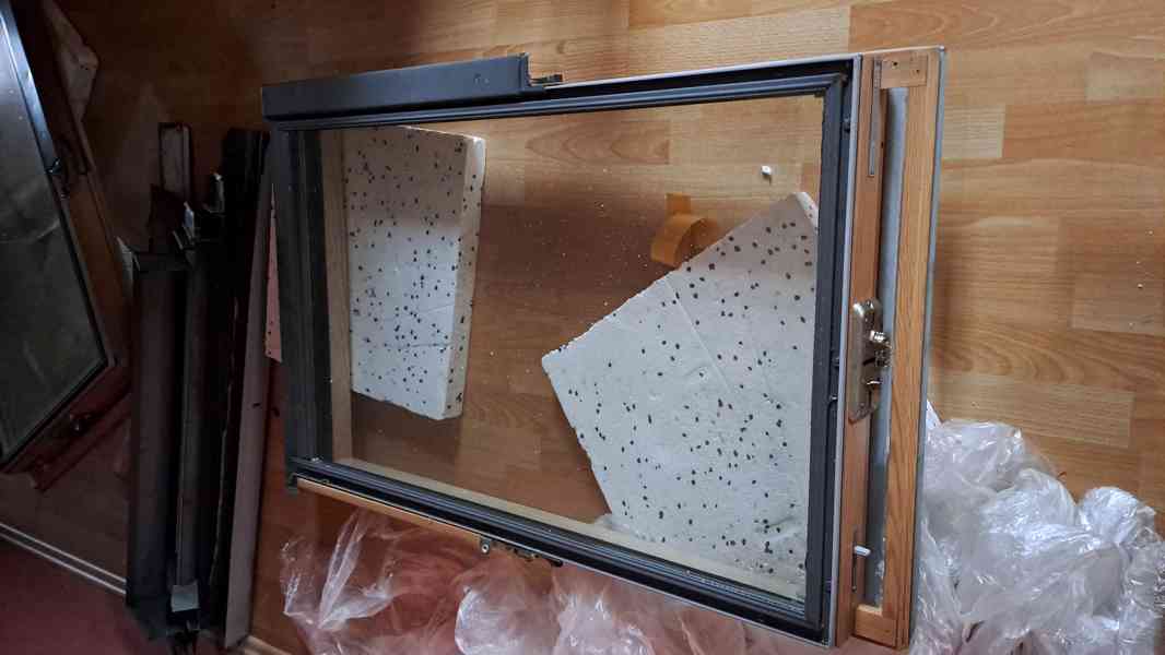 2 Střešní okna VELUX - foto 5
