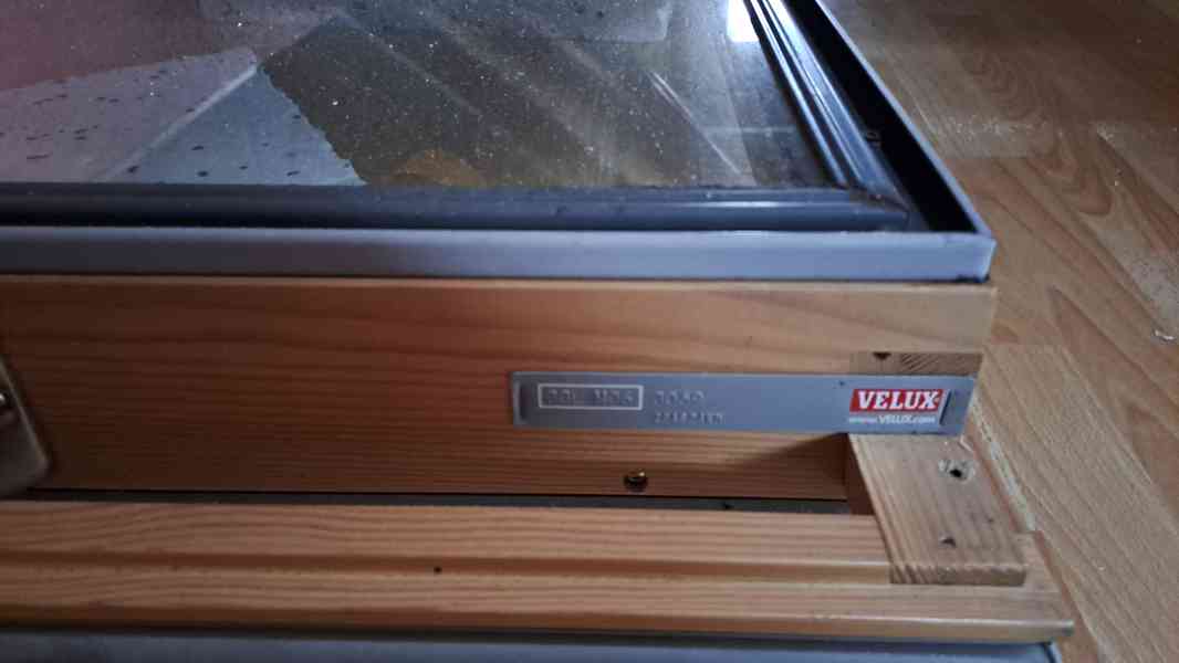 2 Střešní okna VELUX - foto 3