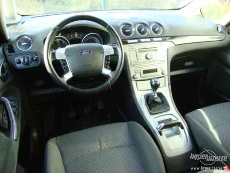 Ford Galaxy 2.0 TDCi Ghia - foto 8