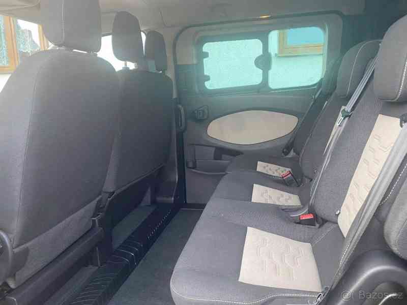 Ford Tourneo Custom 2,2   PRODÁM - foto 4