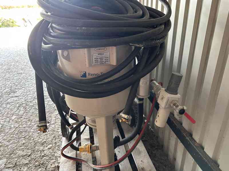 Mobilní pískovačka KOMNINO se šroubovým kompresorem 11kW - foto 5