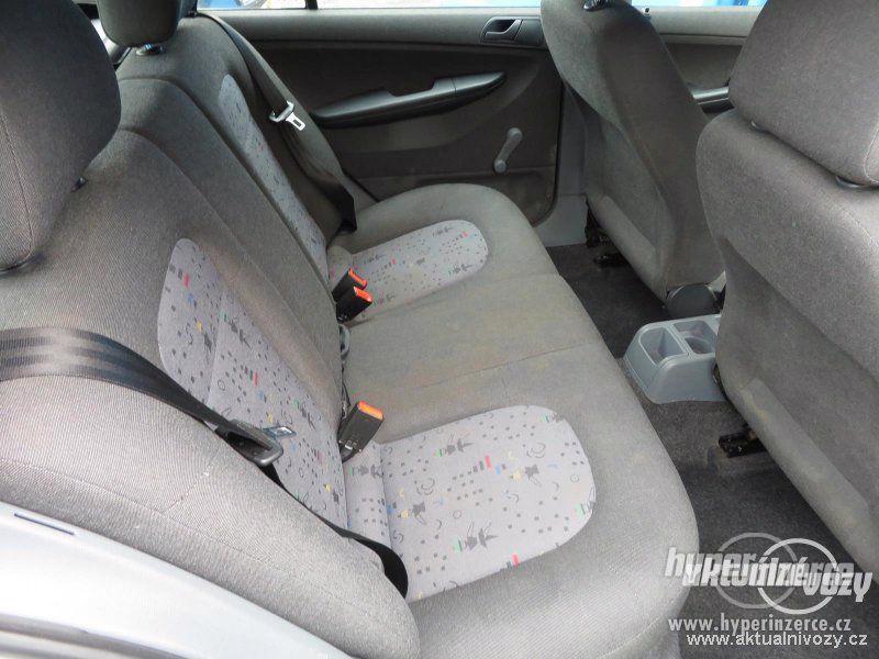 Škoda Fabia 1.2, benzín, 2004, el. okna, STK, centrál - foto 6