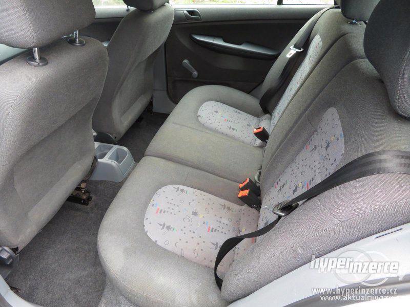 Škoda Fabia 1.2, benzín, 2004, el. okna, STK, centrál - foto 12