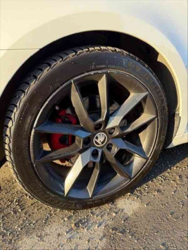 Škoda Octavia 2,0   TDI 135 kW DSG ODPOČET DPH - foto 5