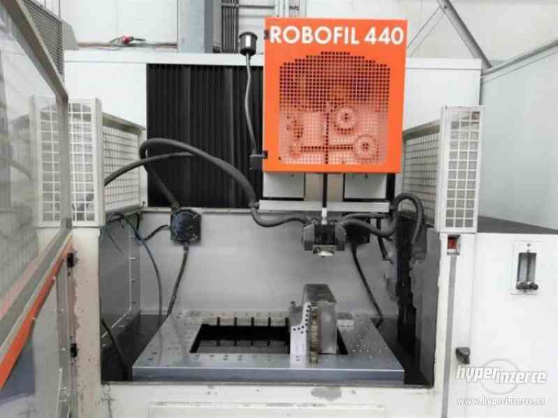 Elektroerozivní stroje - drátové řezačky Robofil 440 - foto 2