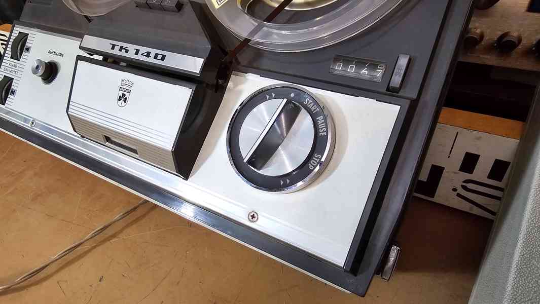 Grundig TK 140 - krásný kotoučový magnetofon - foto 2