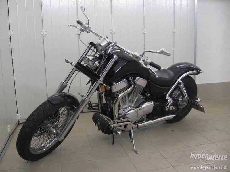Suzuki Intruder 1400 - foto 9