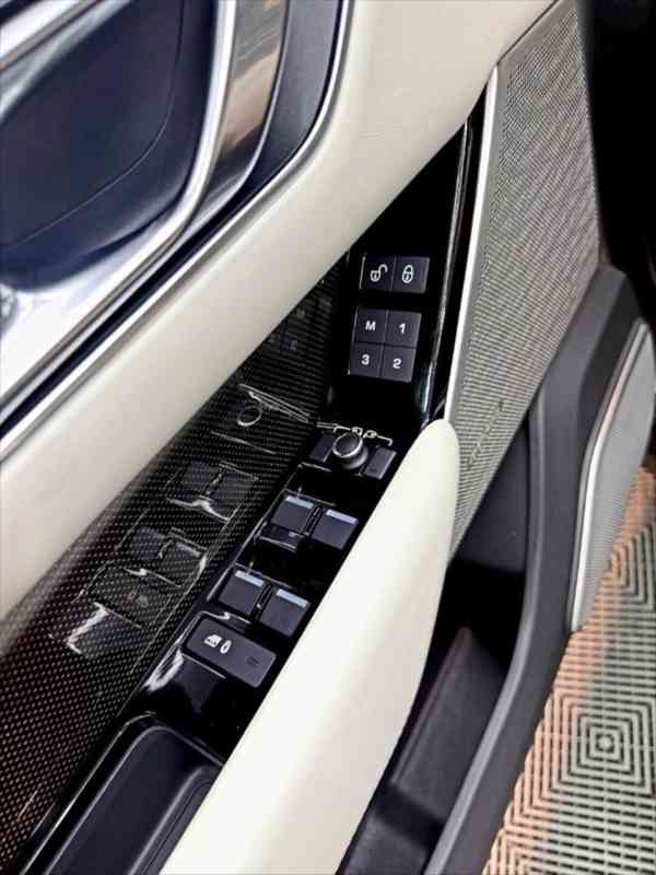 Land Rover Range Rover Velar 3,0   V6, FIRST EDITION, diesel - foto 9