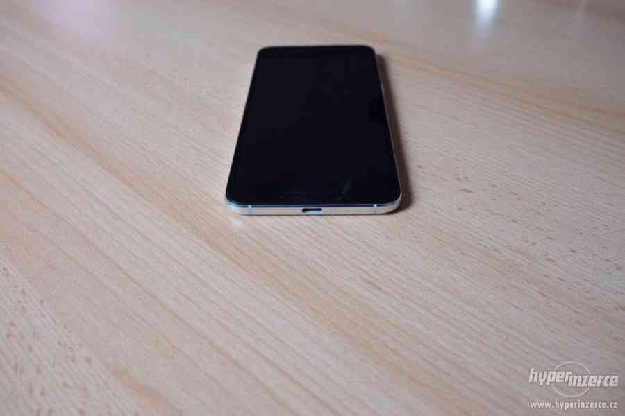 Nexus 6P 32 GB - Stříbrný - foto 3