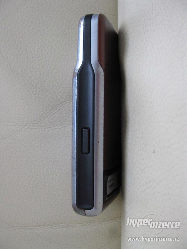 Nokia 3230 - plně funkční mobilní telefon z r.2005 - foto 6