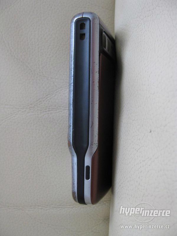 Nokia 3230 - plně funkční mobilní telefon z r.2005 - foto 7
