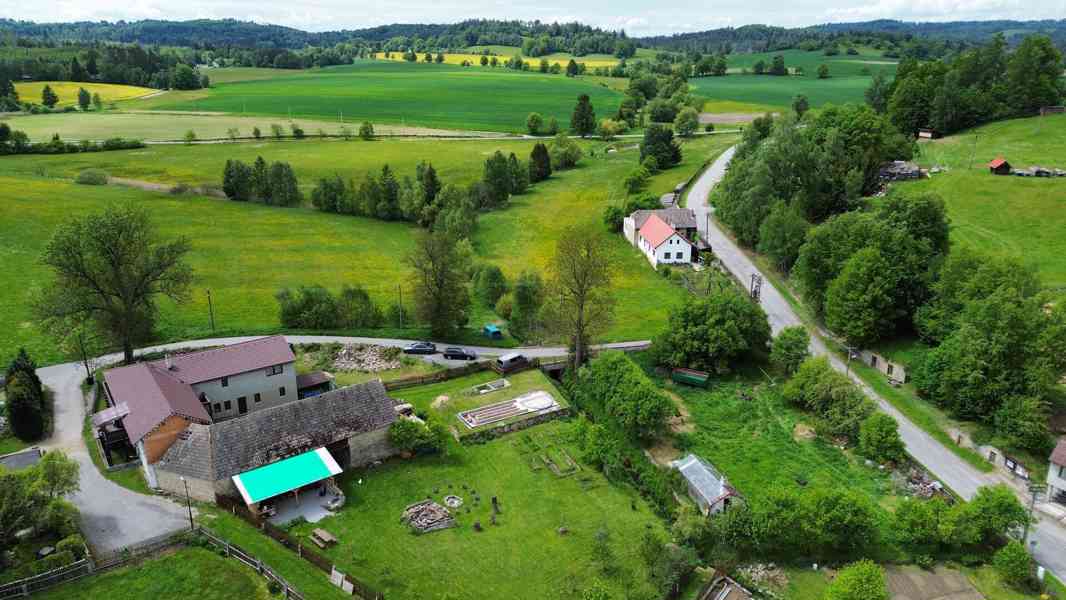Žijte u Telče v novostavbě domu 360m2 na pozemku 2.800m2  - foto 12