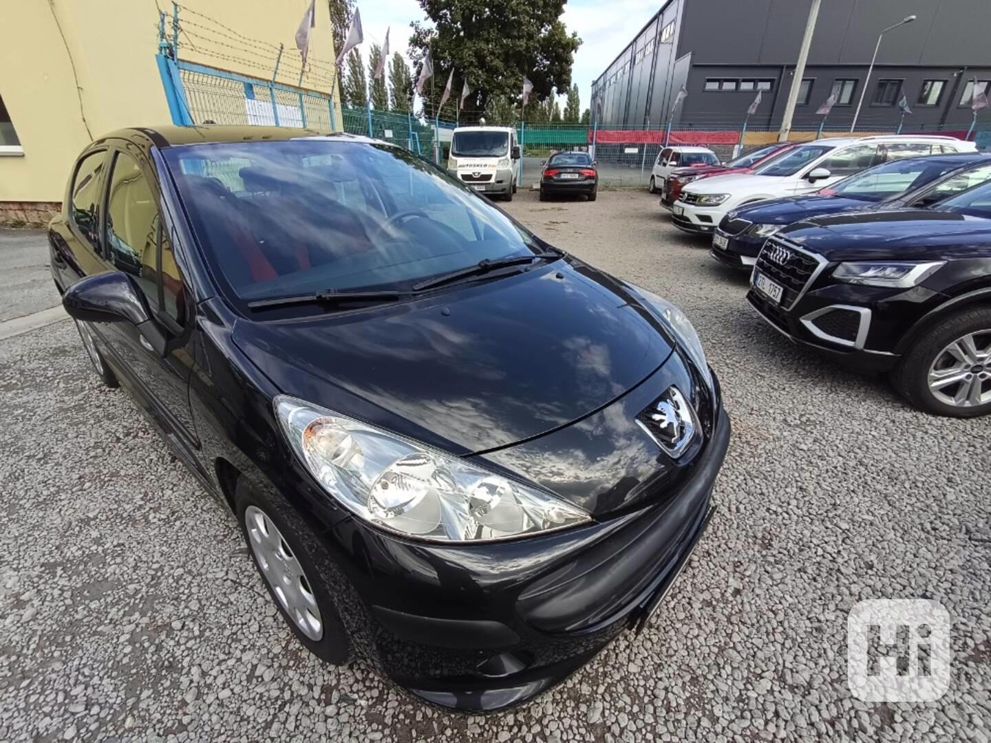 PEUGEOT 207 1,4i Comfort ČR Klima - foto 1