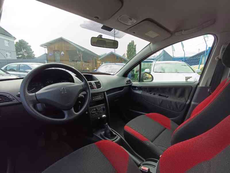 PEUGEOT 207 1,4i Comfort ČR Klima - foto 17
