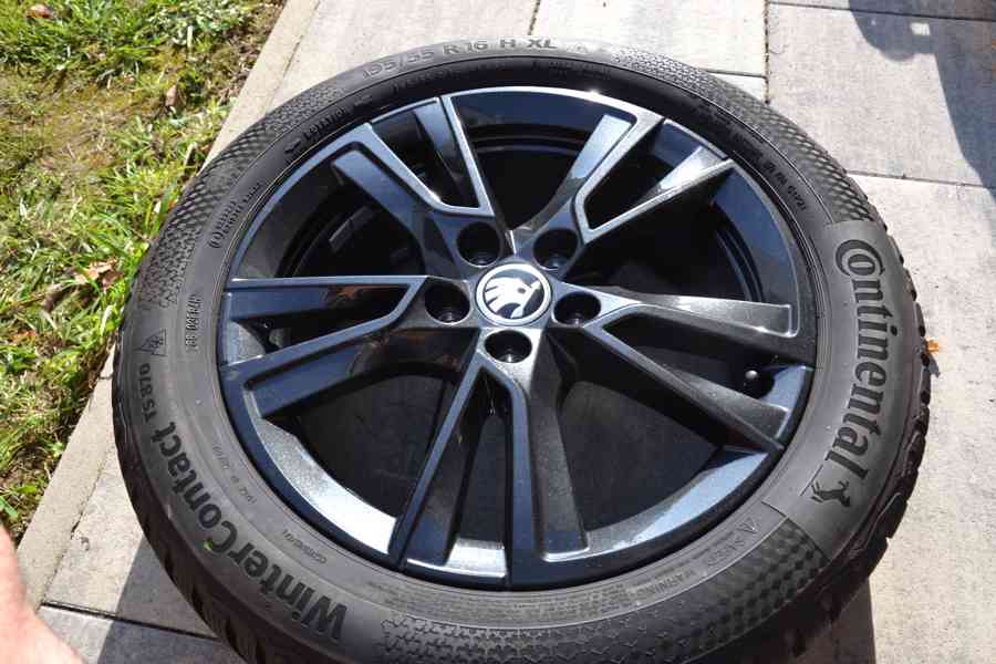 Š.Fabia IV/VW Polo. S.Ibiza -NOVÁ zimní ALU sada 195/55R16 - foto 6