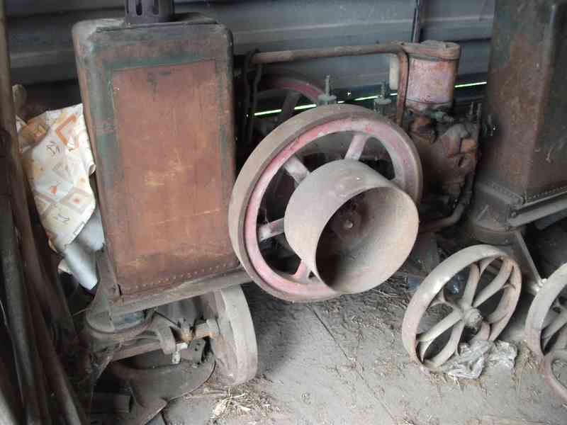 stabilní motory - foto 1