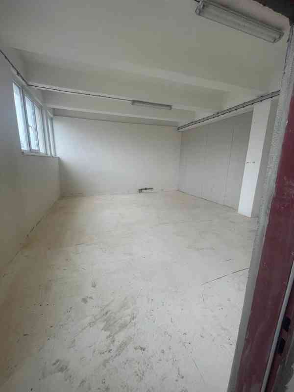 Sklad / zkušebna / ateliér / kancelář / dílna Praha - foto 4