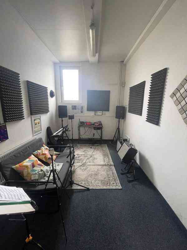 Sklad / zkušebna / ateliér / kancelář / dílna Praha - foto 5