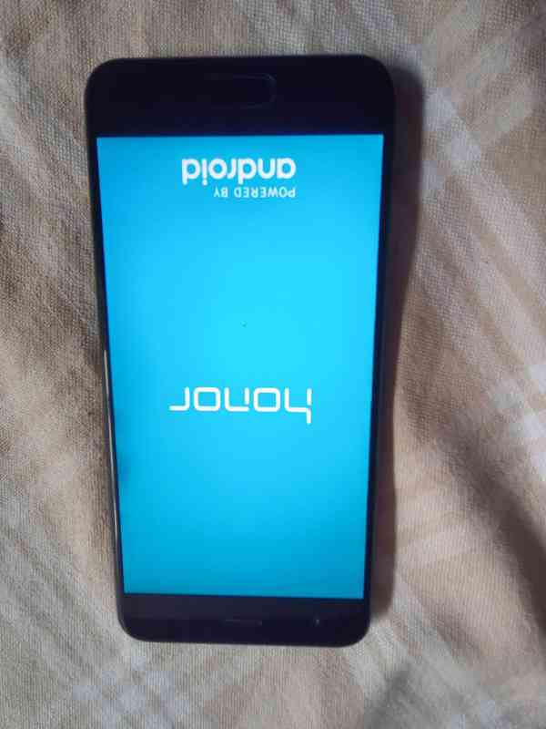 Mobilní telefon Honor 9 4/64GB - foto 2