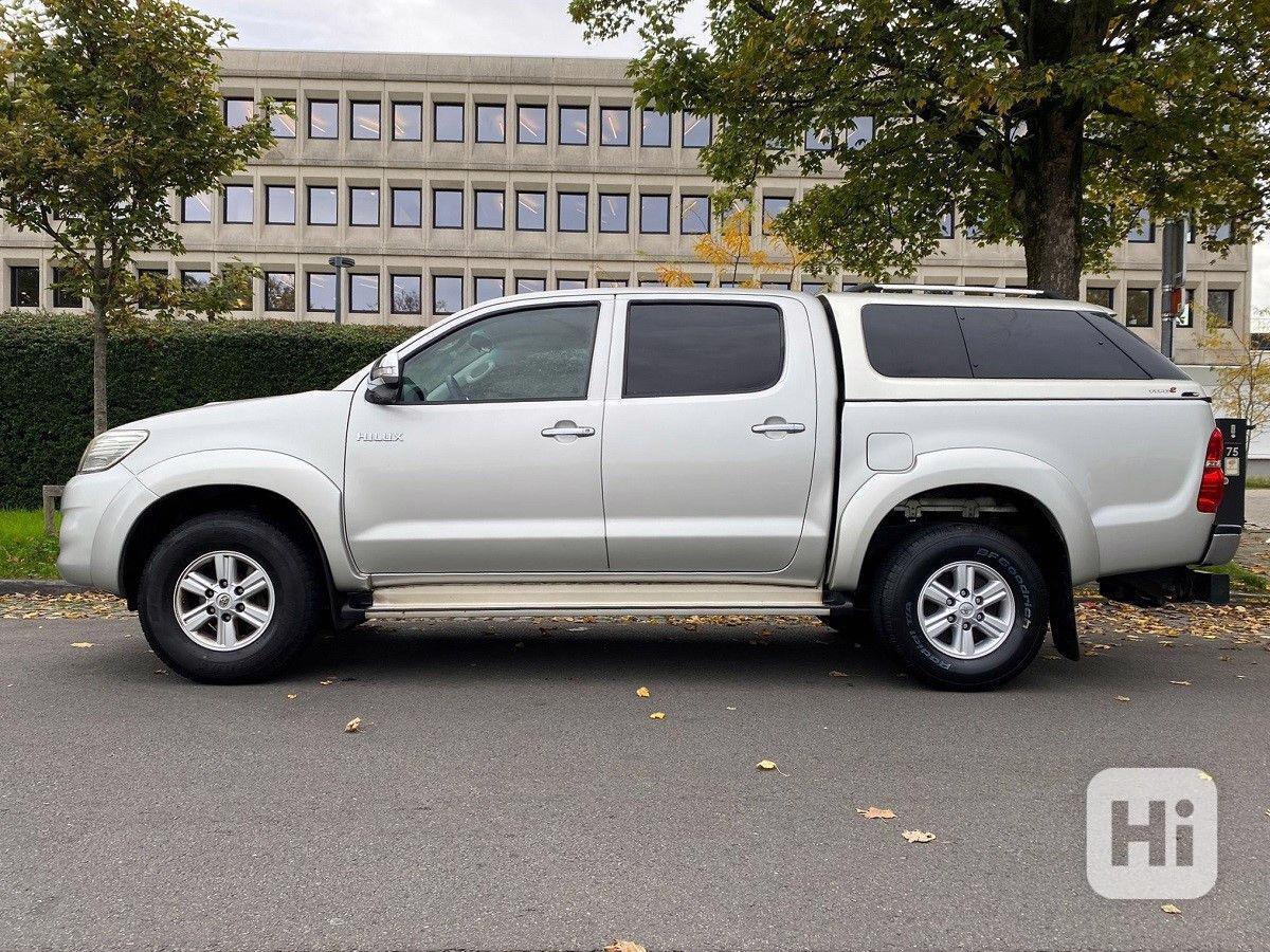 Toyota Hilux 3,0 D4-D Life 4x4  Aut. 126kw - foto 1