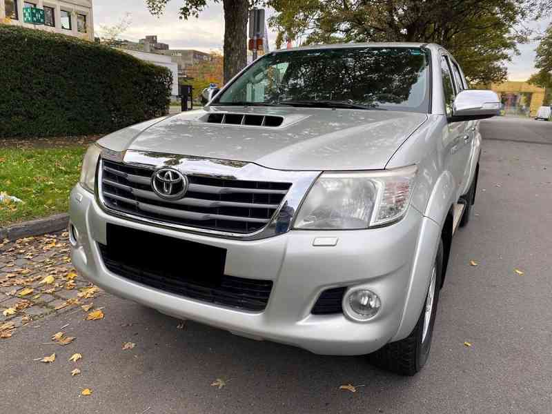 Toyota Hilux 3,0 D4-D Life 4x4  Aut. 126kw - foto 10