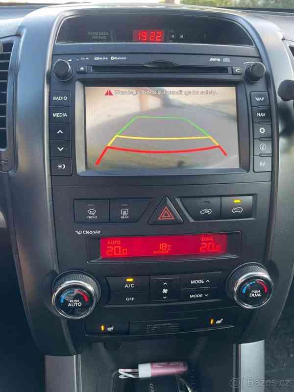 Kia Sorento 2,2 crdi automat - foto 7