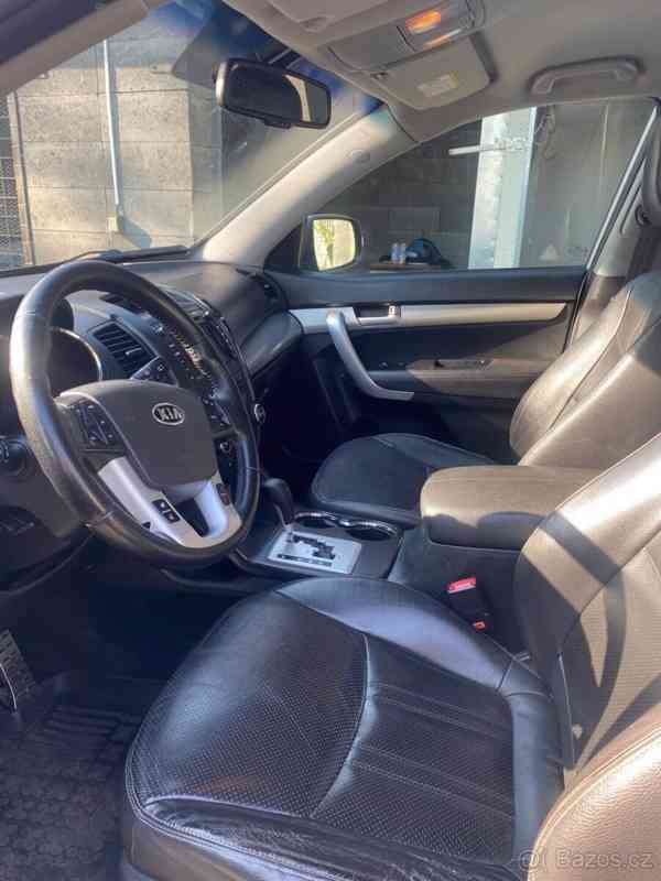Kia Sorento 2,2 crdi automat - foto 10