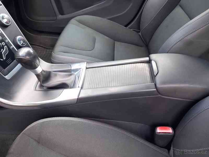 Volvo S60 D3 komplet po servisu - foto 15