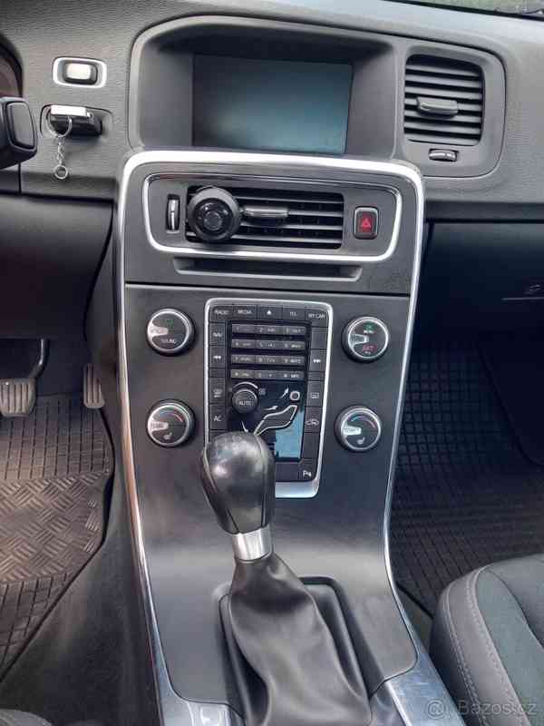Volvo S60 D3 komplet po servisu - foto 11