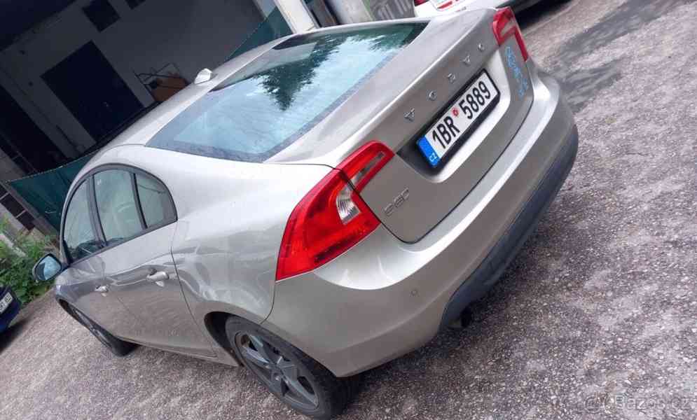 Volvo S60 D3 komplet po servisu - foto 2